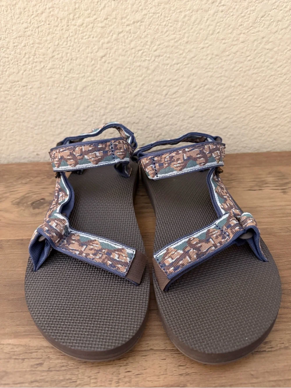 NWOT | Men’s Teva Original Universal Desert Mosaic Brown Sandals - Size 9